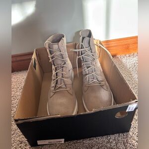 Sorel Women's Tan Lace-Up Boots